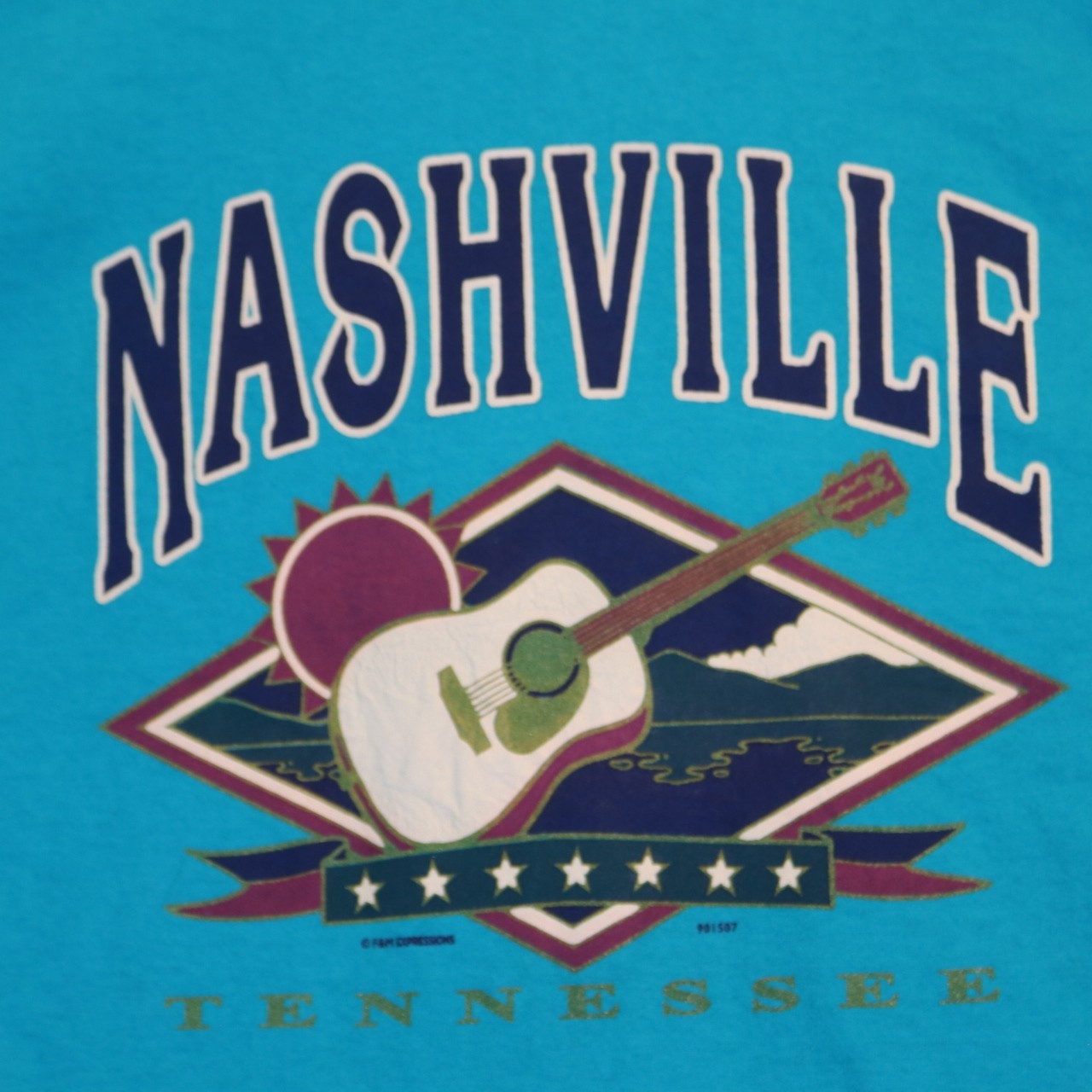 Vintage 90s Nashville Tennessee T-Shirt Mens Large Teal Guitar Graphic Souvenir — front